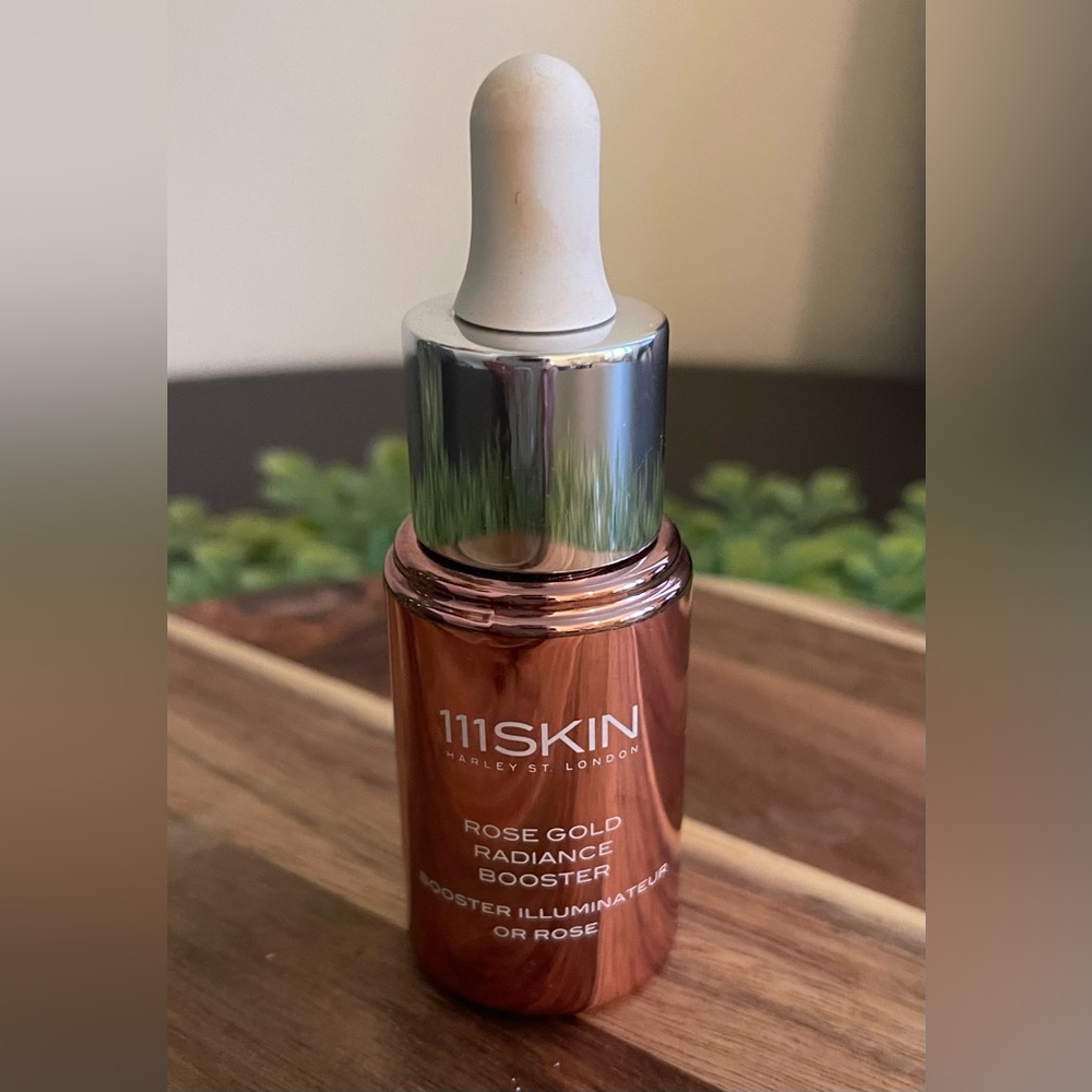 111 Skin liquid illuminator booster